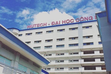 Sinh viên "dậy sóng" khi trường đại học báo kết quả học tập cho phụ huynh
