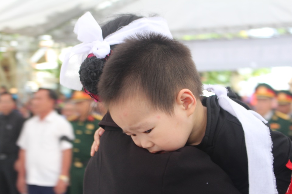 Vụ 22 quân nhân hy sinh: Bố hứa Tết về sẽ đưa chúng con đi chơi mà! - 8