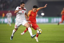 Trung Quốc để lộ hàng tấn công ở trận đấu với đội tuyển Việt Nam