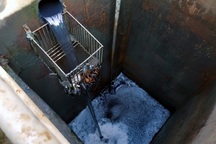 Nhà máy xử lý nước thải xả trộm bằng ống ngầm sâu gần 5 mét