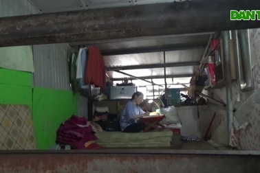 Nữ sinh nghèo nuôi giấc mơ giảng đường từ căn gác trọ