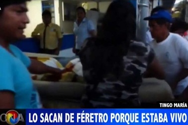 Người chết đột ngột sống lại trong tang lễ