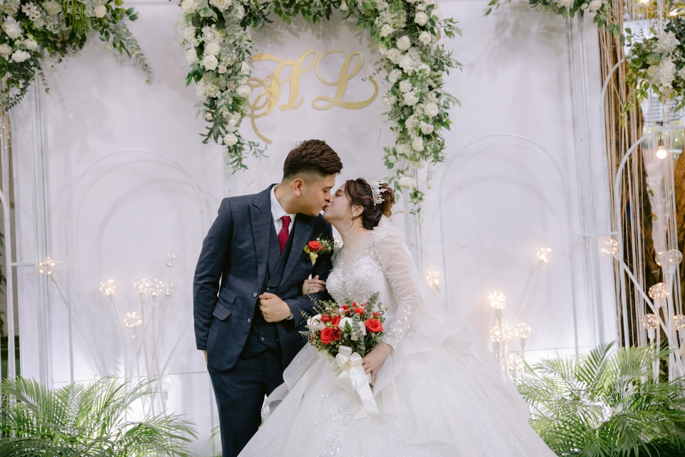 Chuyện tình trong khu cách ly của chàng y sĩ với cô du học sinh Hà thành