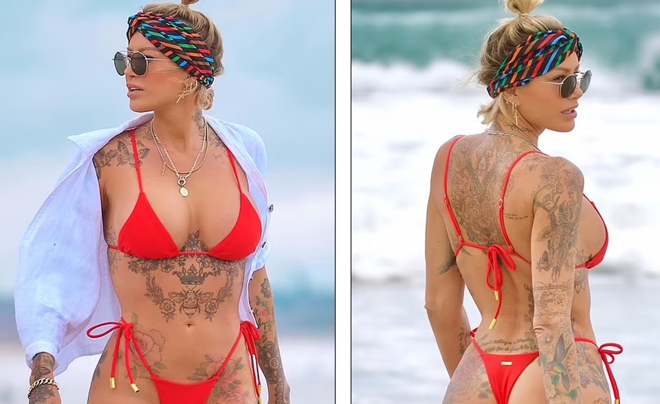 Người mẫu Tina Louise diện áo tắm bốc lửa khoe loạt hình xăm khủng - 4 Người mẫu Tina Louise diện áo tắm bốc lửa khoe loạt hình xăm khủng - 4
