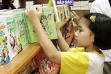 Sách giáo khoa sẽ được giảm giá bán để chống in lậu 