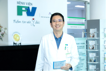 BS Nguyễn Thanh Tùng: Không chỉ giúp bệnh nhân dứt bệnh trước mắt mà còn vì sức khỏe dài lâu