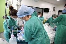 Phát hiện người đầu tiên trên thế giới mắc cả cúm và Covid-19