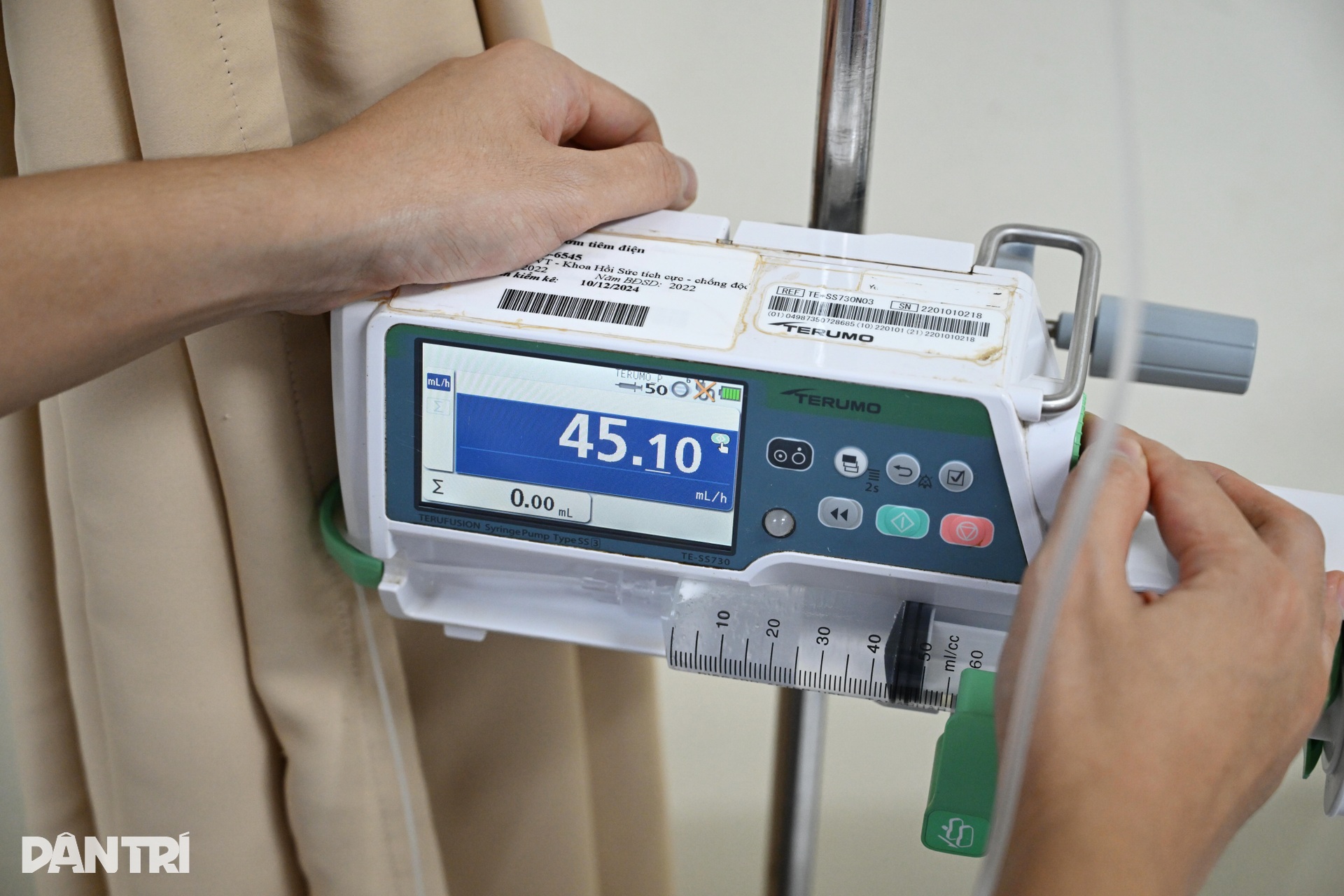 Nín thở xem bác sĩ giải cứu bộ não sắp chết ngạt của bệnh nhân đột quỵ - 13