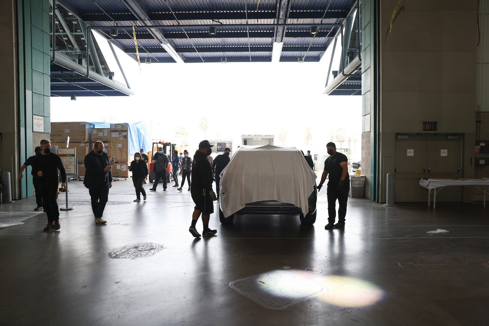 Cận cảnh hai mẫu xe điện VinFast vừa cập bến Los Angeles Auto Show - 6 Cận cảnh hai mẫu xe điện VinFast vừa cập bến Los Angeles Auto Show - 6