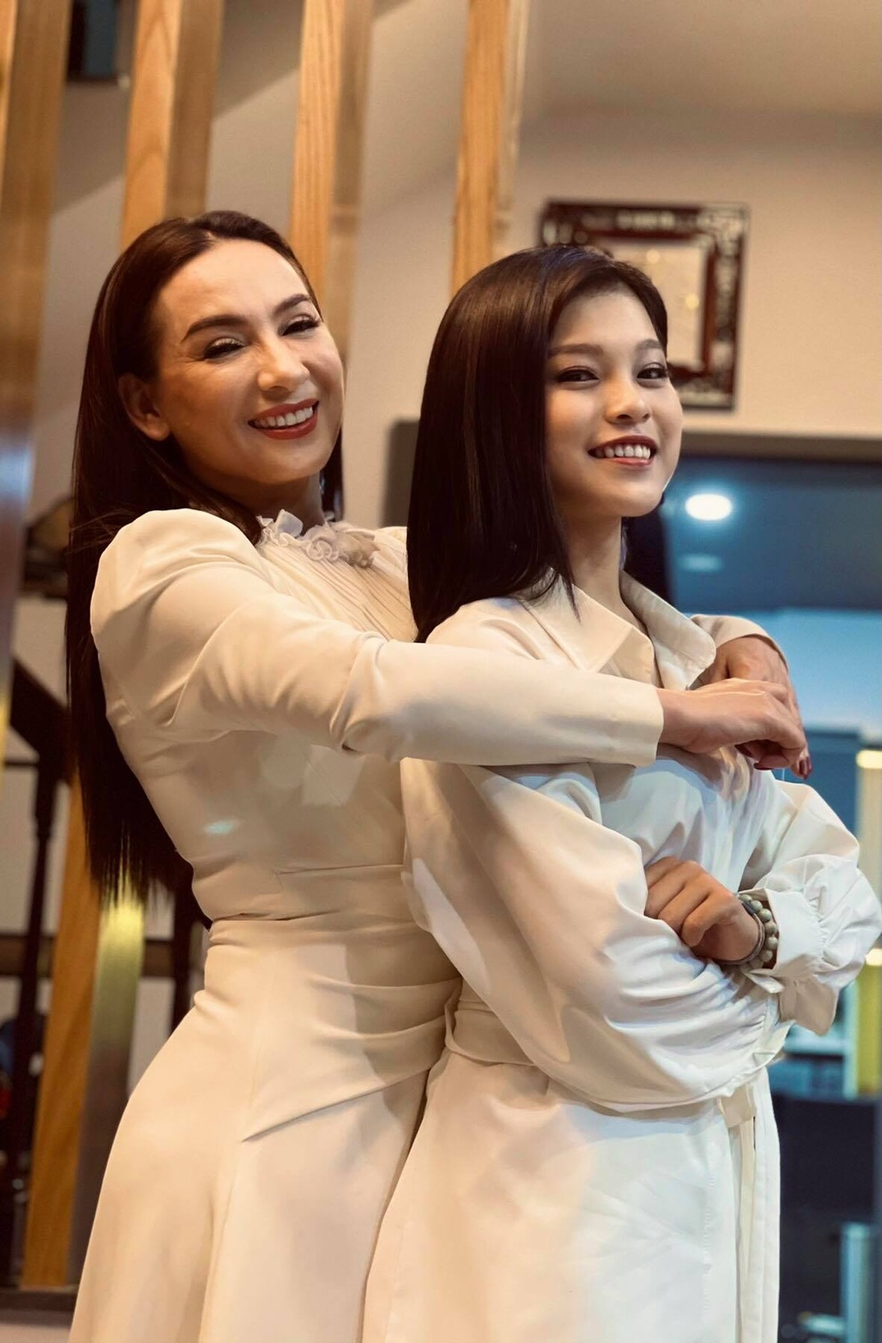 Con nuôi Phi Nhung: Tôi hối hận kinh khủng vì đã từng cãi lời mẹ - 2 Con nuôi Phi Nhung: Tôi hối hận kinh khủng vì đã từng cãi lời mẹ - 2