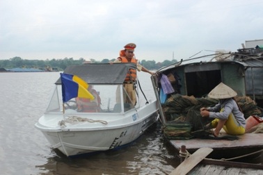 Trung tá CSGT hy sinh khi bắt “cát tặc”