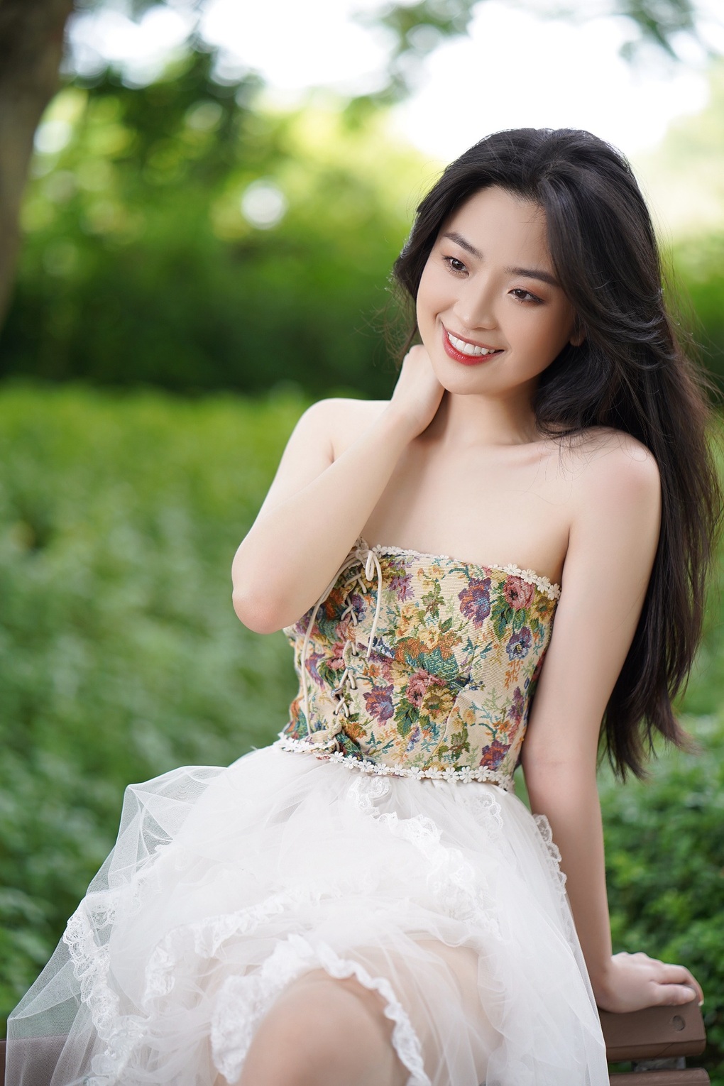Nữ cổ động viên chiếm spotlight trận bóng rổ là Hoa khôi trường đại học - 2 Nữ cổ động viên chiếm spotlight trận bóng rổ là Hoa khôi trường đại học - 2