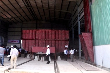 Hoàn thành 10 tàu vỏ sắt hỗ trợ ngư dân vươn khơi bám biển