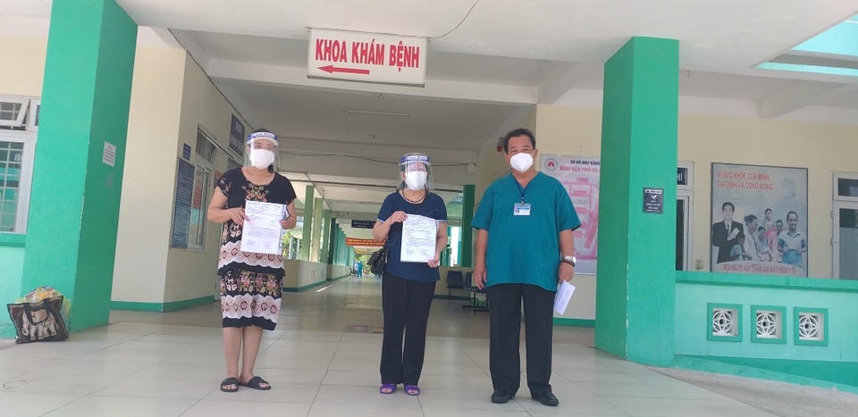 Đà Nẵng: Thêm 2 bệnh nhân mắc Covid-19 ra viện - 1 Đà Nẵng: Thêm 2 bệnh nhân mắc Covid-19 ra viện - 1