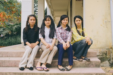 Bộ kỷ yếu hồi tưởng… thời quần loe