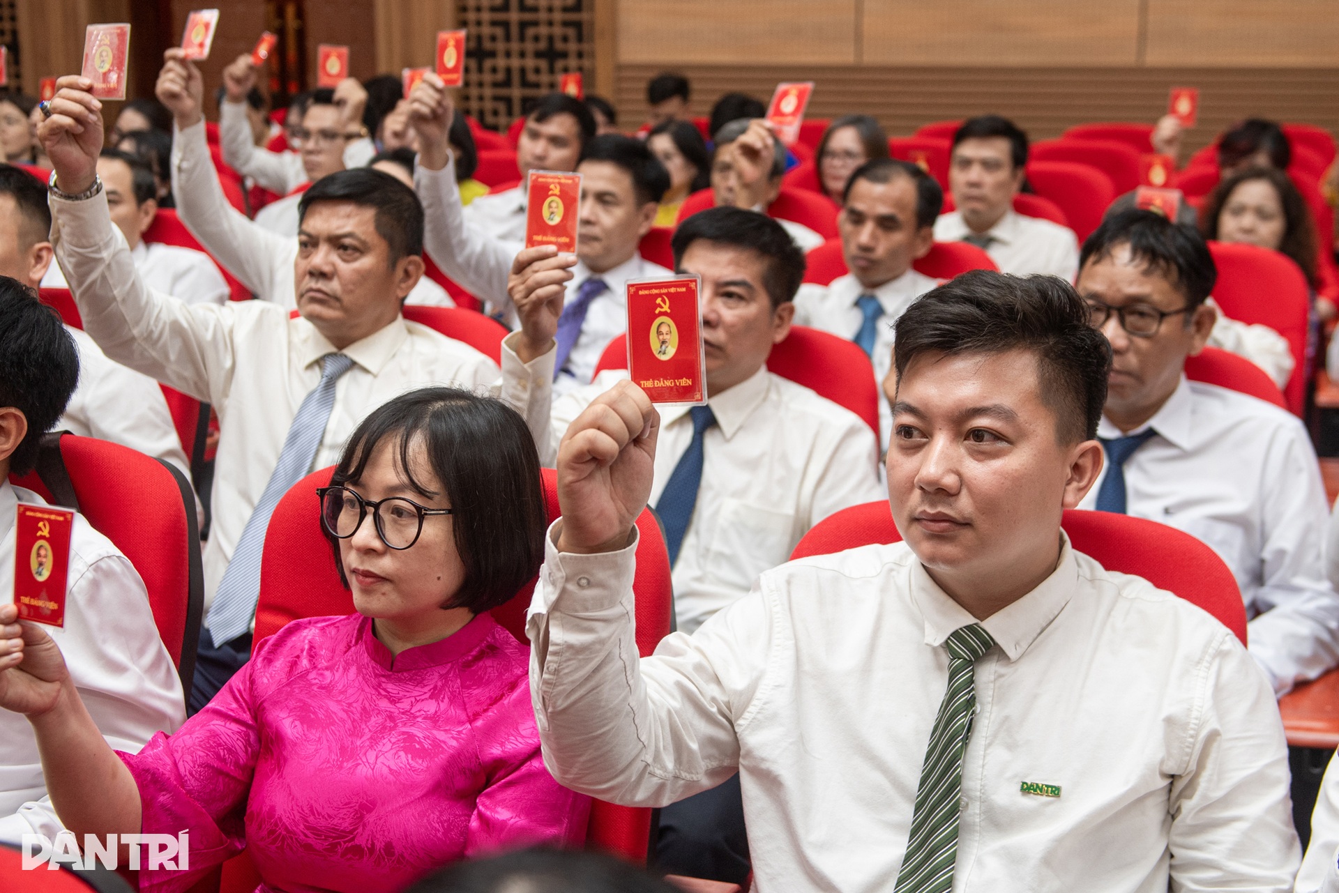 Toàn cảnh Đại hội Đảng bộ báo Dân trí nhiệm kỳ 2025-2030 - 18 Toàn cảnh Đại hội Đảng bộ báo Dân trí nhiệm kỳ 2025-2030 - 18