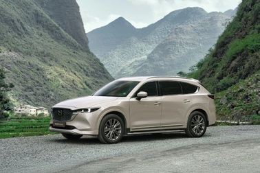 Mazda CX-8 SUV thiết kế thế hệ mới sang trọng và đẳng cấp, giá bán dưới 1 tỷ đồng