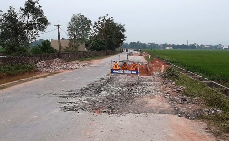 Đường gần 50 tỷ nhiều lần khắc phục vẫn hư hỏng: Sẽ xử lý quyết liệt - 7