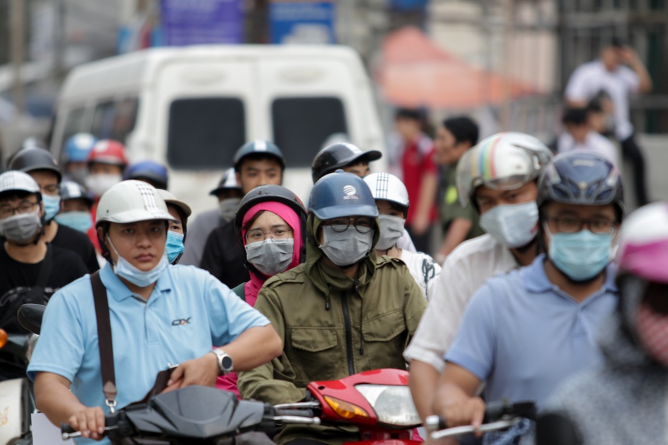 Hà Nội: Hãi hùng cảnh cạm bẫy giăng khắp nơi trên con đường đang mở rộng - 8 Hà Nội: Hãi hùng cảnh cạm bẫy giăng khắp nơi trên con đường đang mở rộng - 8