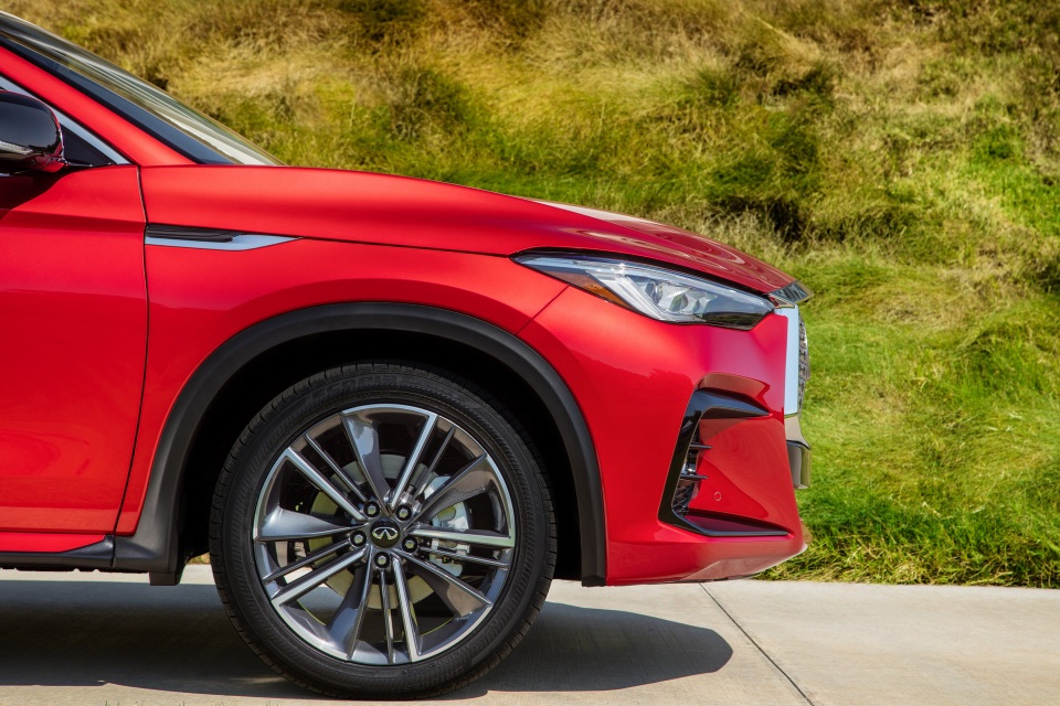 Infiniti QX55 có gì để cạnh tranh BMW X4 và Mercedes GLC Coupe? - 5 Infiniti QX55 có gì để cạnh tranh BMW X4 và Mercedes GLC Coupe? - 5