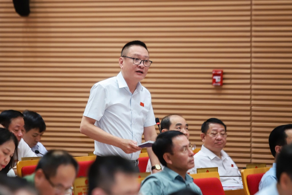 Hà Nội trả lời thông tin rau phun thuốc hôm trước, hôm sau đã mang bán - 1 Hà Nội trả lời thông tin “rau phun thuốc hôm trước, hôm sau đã mang bán”