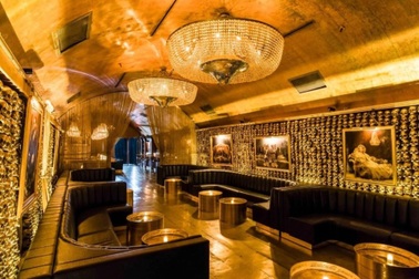 Cuộc sống xa hoa trong cung điện 1.700 phòng của Quốc vương có 28 tỷ USD