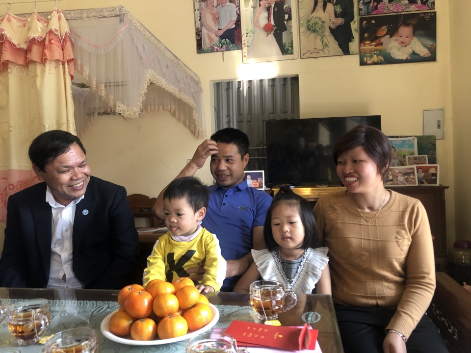 Người mẹ ung thư khao khát Bình An sẽ trở thành một chiến sĩ áo trắng - 2 Người mẹ ung thư khao khát Bình An sẽ trở thành một chiến sĩ áo trắng - 2
