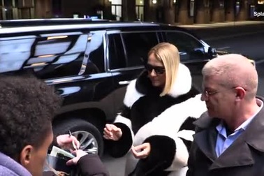 Celine Dion gặp fan tại thành phố New York