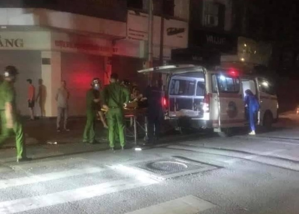 Hà Nội: Nghi án quái xế gây tai nạn khiến một phụ nữ tử vong - 2 Hà Nội: Nghi án quái xế gây tai nạn khiến một phụ nữ tử vong - 2