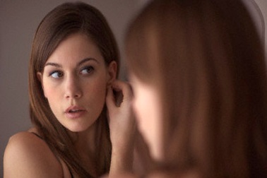 Đoán biết con người qua cách soi gương 