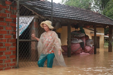 Tìm giải pháp giảm thiểu thiên tai cho nhân dân vùng hạ du