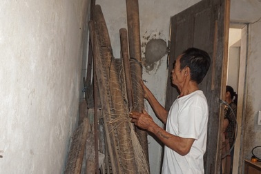 Chiếu cói 1 triệu đồng/chiếc, thợ dệt “bó tay” vì thiếu nguyên liệu