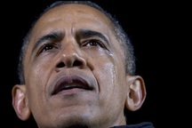 Obama rơi lệ tại điểm tranh cử cuối cùng