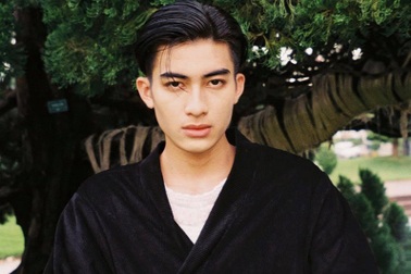 "Công tử Bạc Liêu" hút ánh nhìn phái nữ vì điển trai như tài tử