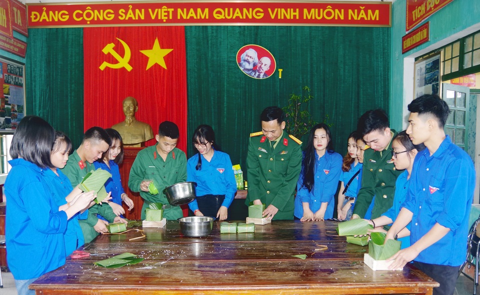Xuân về trên trận địa “canh trời” - 4 Xuân về trên trận địa “canh trời” - 4