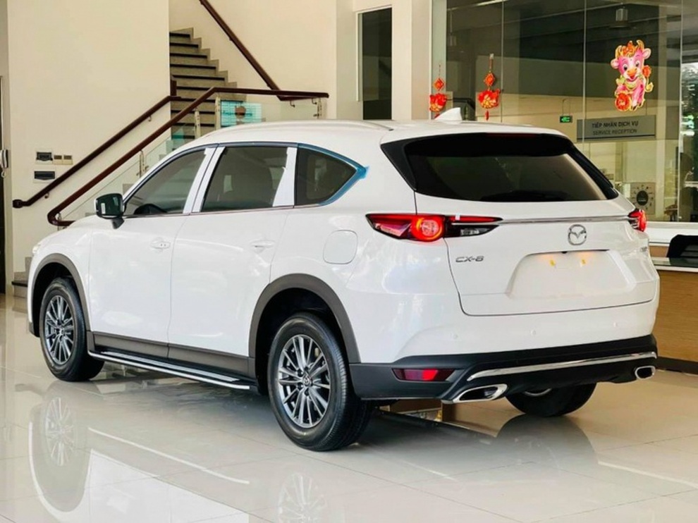 Ford Everest, Mazda CX-8 giảm giá gần 100 triệu trong tháng 6 - 2 Ford Everest, Mazda CX-8 giảm giá gần 100 triệu trong tháng 6 - 2
