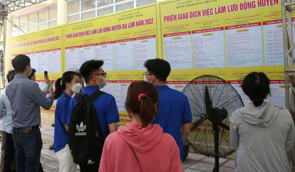 Hà Nội: Hàng nghìn việc làm lương hơn 10 triệu đồng cho người lao động - 3 Hà Nội: Hàng nghìn việc làm lương hơn 10 triệu đồng cho người lao động - 3