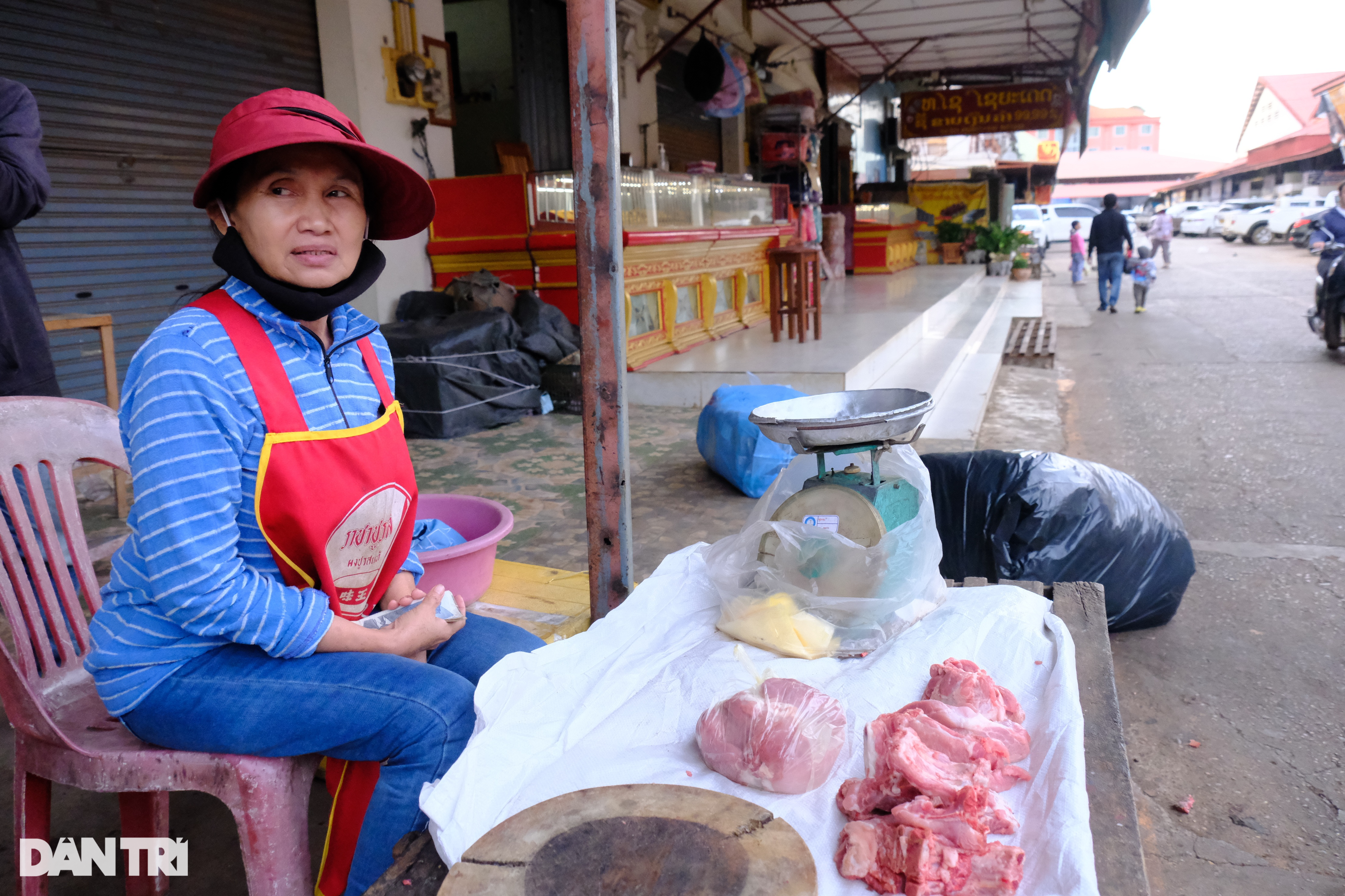 Người Việt ở Lào chật vật mưu sinh sau đại dịch, mơ về quê hương đón Tết - 8 Người Việt ở Lào chật vật mưu sinh sau đại dịch, mơ về quê hương đón Tết - 8