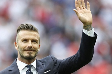 David Beckham bất ngờ tuyên bố giải nghệ