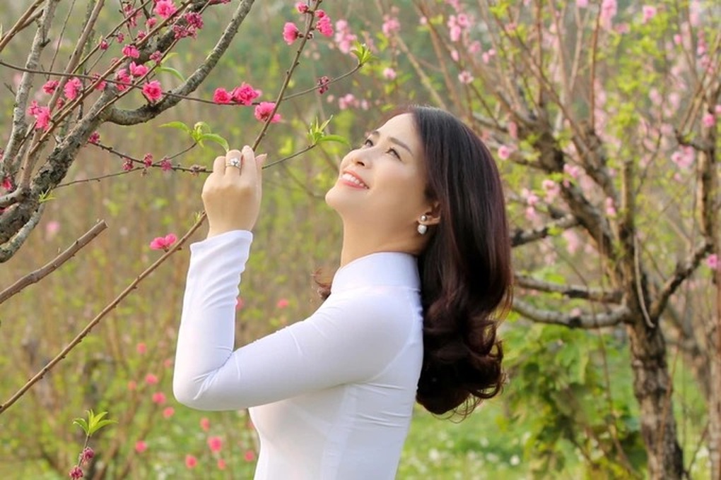 NSƯT Chí Trung nói gì về tin đồn được Á hậu kém 18 tuổi bao nuôi? - 2 NSƯT Chí Trung nói gì về tin đồn được Á hậu kém 18 tuổi bao nuôi? - 2