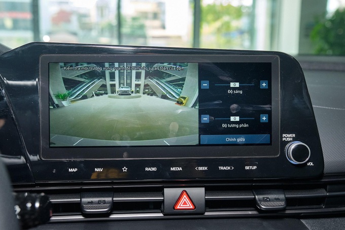 Hyundai Elantra N-Line: hút mắt từ mọi góc nhìn, trang bị hấp dẫn, động cơ là điểm nhấn - 22 Hyundai Elantra N-Line: hút mắt từ mọi góc nhìn, trang bị hấp dẫn, động cơ là điểm nhấn - 22