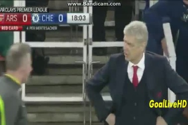 Arsenal 0-0 Chelsea: Mertesacker nhận thẻ đỏ