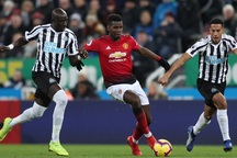 Newcastle 0-2 Man Utd: Lukaku, Rashford lập đại công