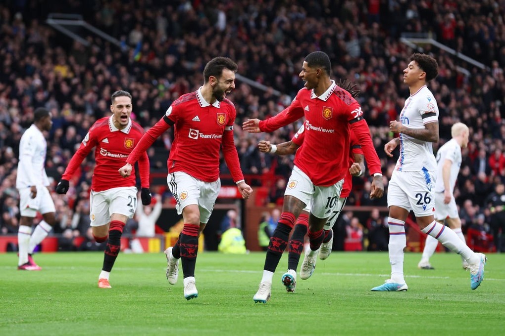 Casemiro bị đuổi, Man Utd vất vả giành 3 điểm trước Crystal Palace - 3 Casemiro bị đuổi, Man Utd vất vả giành 3 điểm trước Crystal Palace - 3