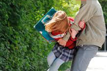 Bắt cóc con của nhân tình để tống tiền