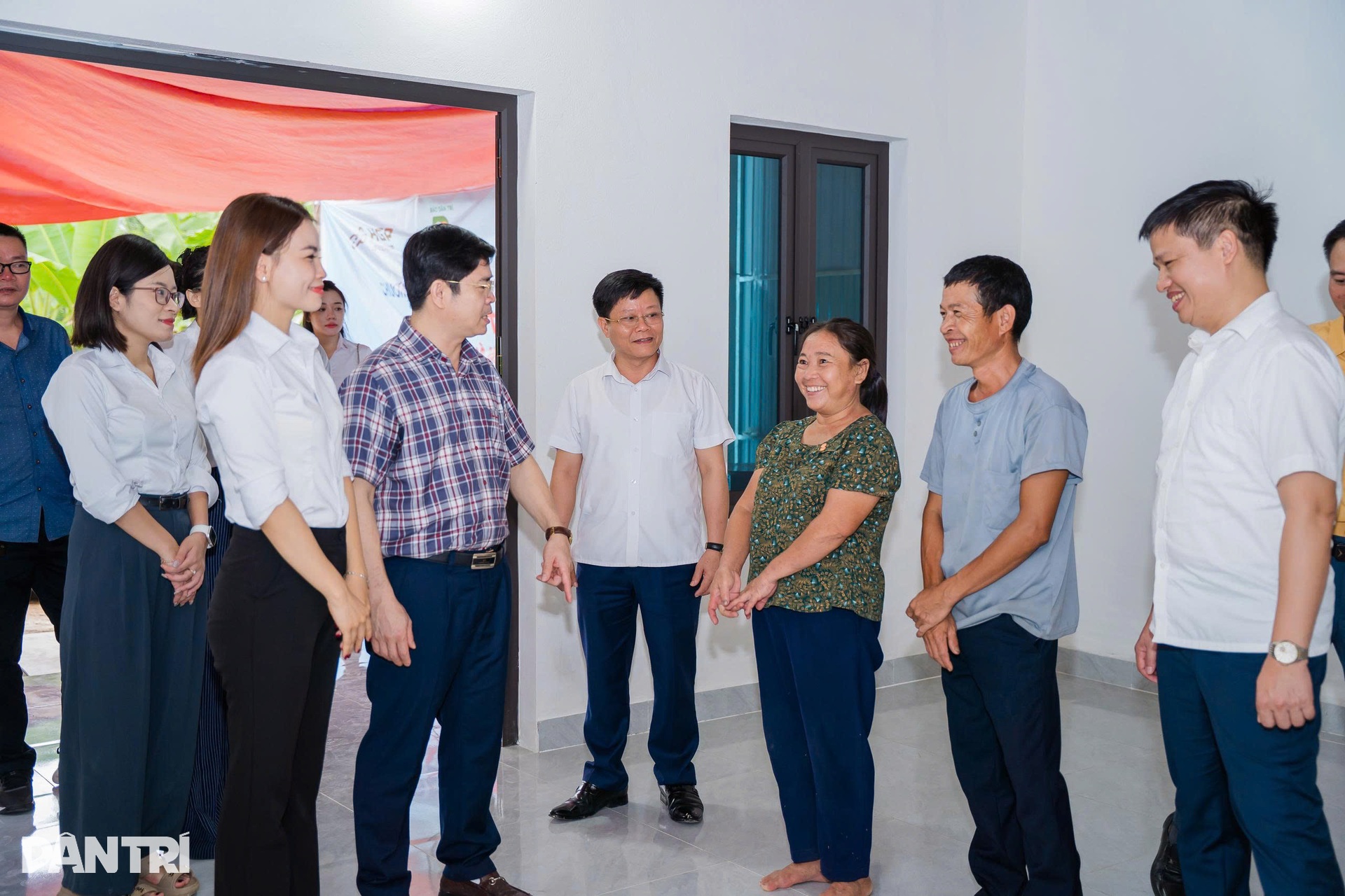 Bạn đọc Dân trí viết tiếp ước mơ về mái ấm cho vợ chồng nghèo - 12 Bạn đọc Dân trí viết tiếp ước mơ về mái ấm cho vợ chồng nghèo - 12