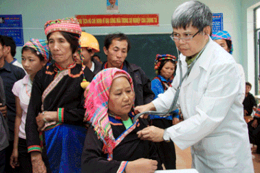 Khám, cấp thuốc miễn phí cho gần 9.000 lượt bệnh nhân