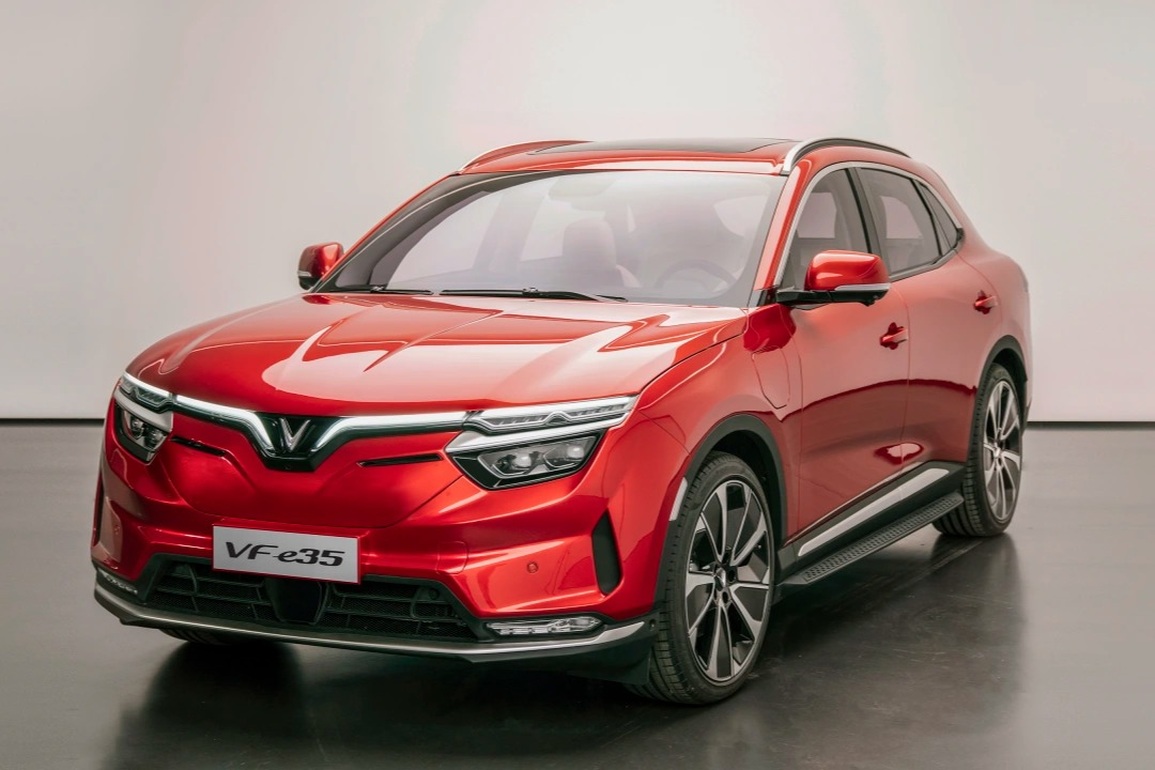 Khách Việt đặt xe VinFast VF e35 và VF e36 sẽ được tặng tới 250 triệu đồng - 3 Khách Việt đặt xe VinFast VF e35 và VF e36 sẽ được tặng tới 250 triệu đồng - 3