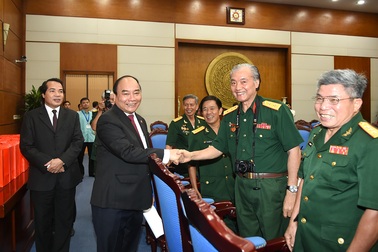 Thủ tướng và chuyến ra Bắc nhiều tháng trên đường Trường Sơn