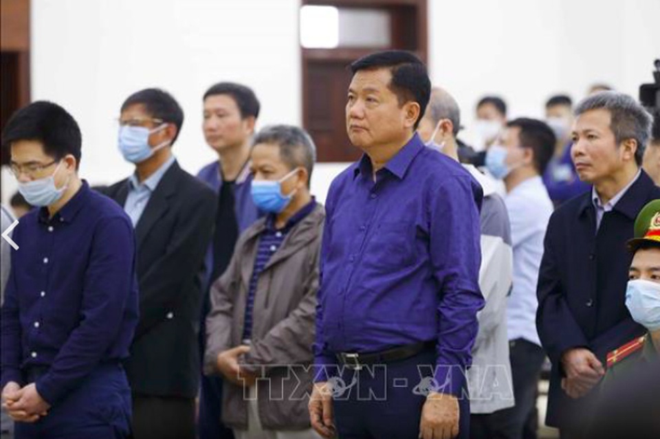 Ông Đinh La Thăng bị tuyên phạt 11 năm tù, Trịnh Xuân Thanh 18 năm tù - 2 Ông Đinh La Thăng bị tuyên phạt 11 năm tù, Trịnh Xuân Thanh 18 năm tù - 2